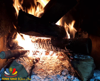 Tôi có thể “chìm đắm” đọc sách trước lò sưởi củi vào mùa đông từ sáng tới tối